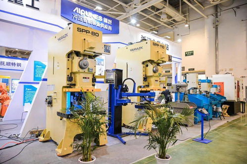 四展联动开启两岸经贸新篇章 厦门工博会暨海峡两岸经贸论坛盛大启幕